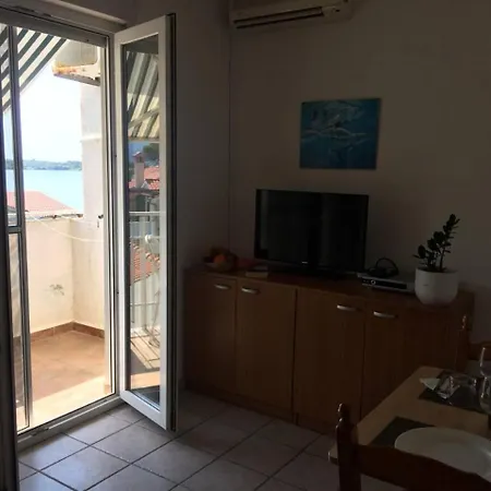 Gorgonia & Apartment