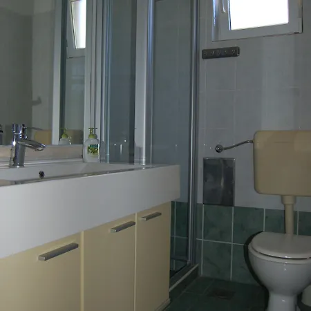 Gorgonia & Apartment *